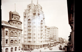 Johannesburg, 1932. City street.