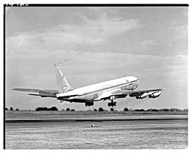 Johannesburg, 1965. Jan Smuts airport. SAA Boeing 707 Taking off.