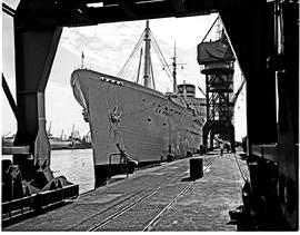 Port Elizabeth, 1972. Ship 'SA Oranje' in harbour.