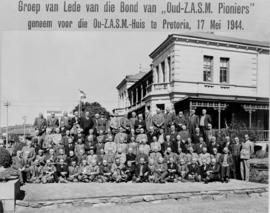 Pretoria, 17 May 1944. Group of ZASM pioneers at old 'ZASM House'.