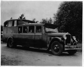 Durban, April 1929. SAR observation bus No 1053 built on a White Motor Company chassis.