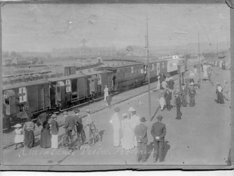Pretoria, 1900. Hospital train at Irene station. - Atom site for DRISA