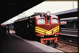 Germiston, 16 November 1974. Driver talking to station master from SAR Class 3E No E209.