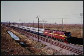 Warrenton district, 1966. SAR Class 5E1 leading SAR Class 5E on old Blue Train No 2.