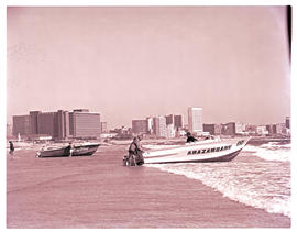 Durban, 1974. Ski boats at South Beach.