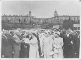 Pretoria, 29 March 1947. Royal family at the Union Buildings.
