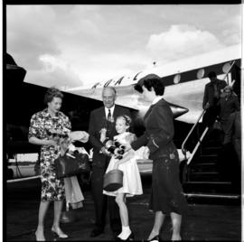 December 1958. Family with hostess outside BOAC Bristol Britannia aircraft.