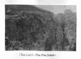 Graskop district, 1914. MacMac gorge. (Dempster Album of Nelspruit - Graskop construction)