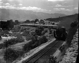 Tulbagh district, 1946. Union Limited departing Tulbaghweg on route to Gouda.