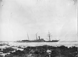 Cape Town, 10 September 1899. The SS Thermopylae aground close to the Green Point Lighthouse.
