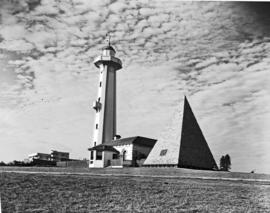Port Elizabeth, 1950. Donkin Memorial and lighthouse.
