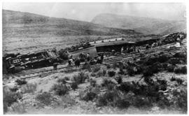 Hex River Pass, 10 September 1914. Train accident in which eight troops were killed and 96 injured..