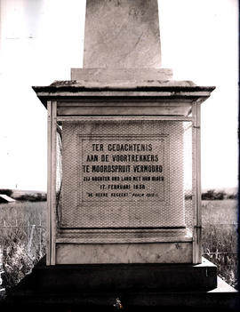 Colenso district, 1937. Blaauwkrantz massacre, inscription on monument.