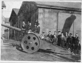 Cape Town, 1914. Artillery piece manufactured the Salt River workshops.