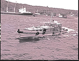 Durban, 1976. SAR Police patrol boat 'Vink' in Durban harbour.