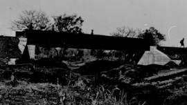 
Gravelotte Spruit bridge with one 50 foot span. (Album of Selati - Tzaneen construction)
