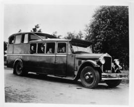 Durban, April 1929. SAR observation bus No R1053, built on a White Motor Company chassis.