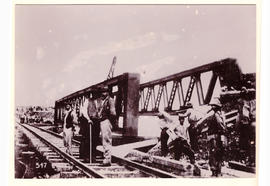 Orange River State, circa 1900. Steel bridge over the Vet River under construction during Anglo-B...