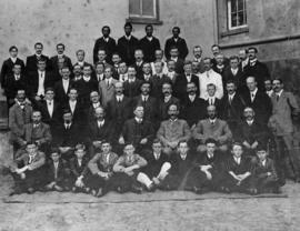 Port Elizabeth, December 1912. Divisional Superintendent's office staff.