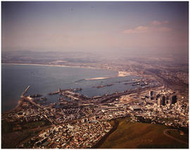 Cape Town, September 1974. Aerial view of Table Bay harbour. [S Mathyssen]
