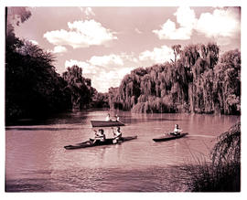 Parys, 1957. Boating on the Vaal River.