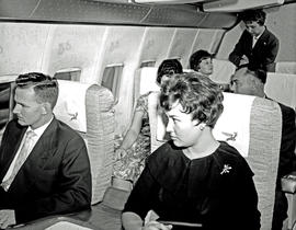 
SAA Boeing 707 interior. Meals served. Hostess.
