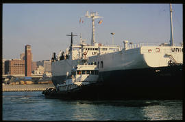 Port Elizabeth, 1983. SAR tug 'PJC du Plessis' in Port Elizabeth Harbour. [T Robberts]