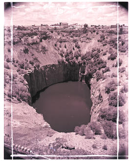Kimberley, 1962. Big Hole. Diamond mine.
