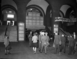 Johannesburg, 1944. Commuters in station concourse.