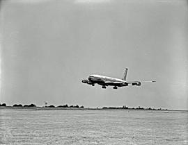 Johannesburg, 1972. Jan Smuts airport. SAA Boeing 707 above runway.