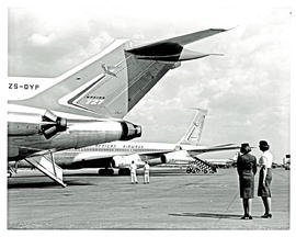 Johannesburg, 1965. Jan Smuts airport. SAA Boeing 727 ZS-DYP 'Oranje'.