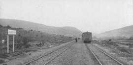 Doringkom, 1895. Train on railway line. (EH Short)