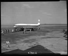 Johannesburg, 18 July 1951. Palmietfontein. BOAC de Havilland Comet G-ALZK. Note this is the seco...