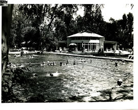 Aliwal North, 1956. Warm water baths.