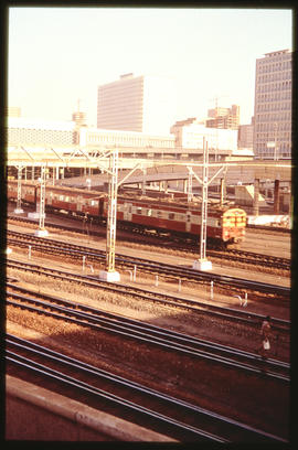 Johannesburg. SAR type 5M2A suburban train leaving Park Station.