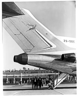 Durban, 1970. Louis Botha airport. SAA Boeing 727 ZS-SBE 'Letaba'. Passengers boarding aircraft.