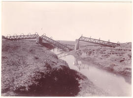 Circa 1900. Anglo-Boer War. Bethulie bridge near completion.