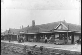 Ladysmith. Railway station.