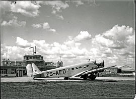 Johannesburg, 1935. Rand airport. SAA Junkers Ju-52 ZS-AFD 'Sir Benjamin d'Urban'.