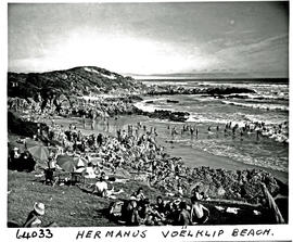 Hermanus, 1955. Voelklip beach.