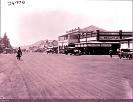 "Dundee, 1929. Main street."