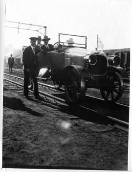 Ladysmith. Stationmaster Allan and others with railcar. (J Strang Collection)