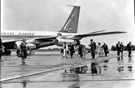 Cape Town, 1966. DF Malan airport. SAA Boeing 707 ZS-CKD 'Cape Town', passengers disembarking on ...