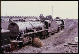 De Aar, 2 September 1973. SAR Class 16D No 860 with Union Limited passenger train.