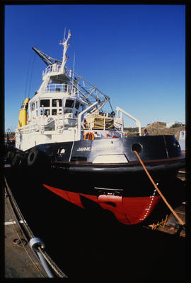 East London, August 1985. SAR tug 'Jannie Oelofsen' in Buffalo Harbour. [Z Crafford]