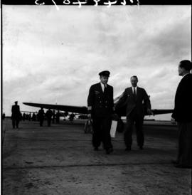 December 1958. Captain Salomon "Pi" Pienaar leaving aircraft.