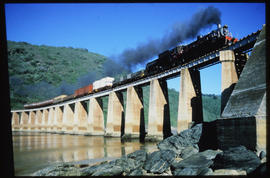 Wilderness district, 1987. Mixed train on Kaaimansrivier bridge.