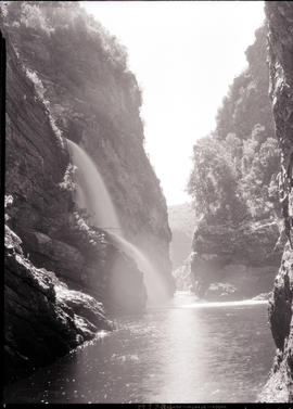 Wilderness, 1936. Kaaimans River falls.