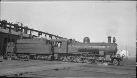 Cape Town. SAR Class 8Z No 904 at Paarden Eiland shed. (DF Holland Collection)