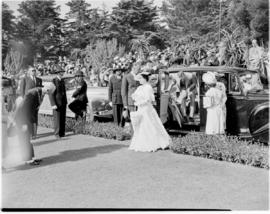 Port Elizabeth, 26 February 1947. Garden party, hosted by the Mayor, in Victoria Park.